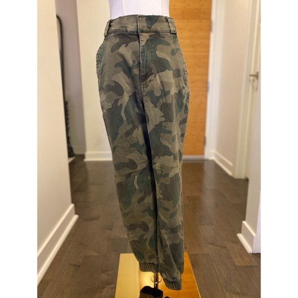 Hollister Pants - Hollister Womens Camouflage Cargo Jogger‎ Pants Ultra High Rise Medium